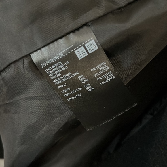 Uniqlo Coat sold - Picture 4 of 5